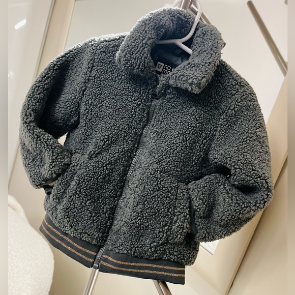 Toddler Sherpa Jacket sz 2yrs. Khaki w/rosegold trim. New without tags. - Picture 4 of 9